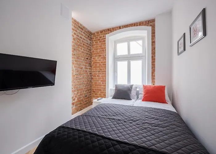 Apartment Sweet Time *