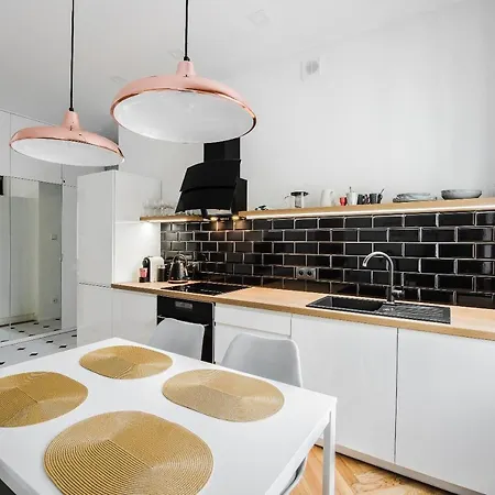 Apartment Sweet Time